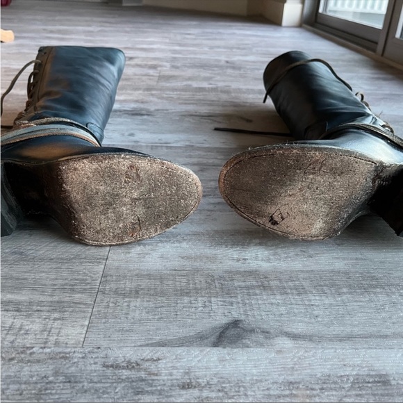 Freebird Coal boots in Navy Blue ❄️❤️🎁 - Picture 4 of 7